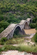 Tříobloukový most u Kipi